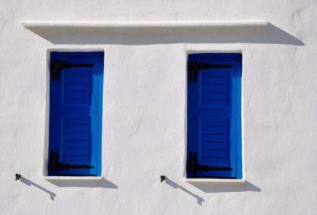 blue shutters, shutter colors
